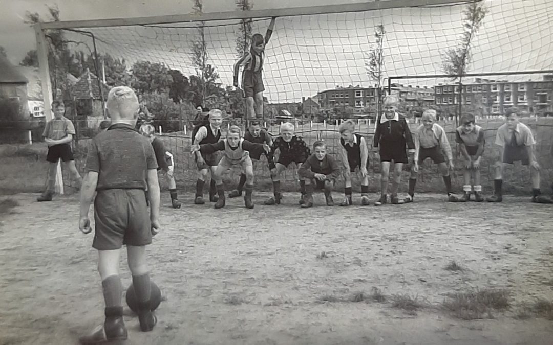 Rini Toet; “De start en groei van het Haagse jeugdvoetbal”